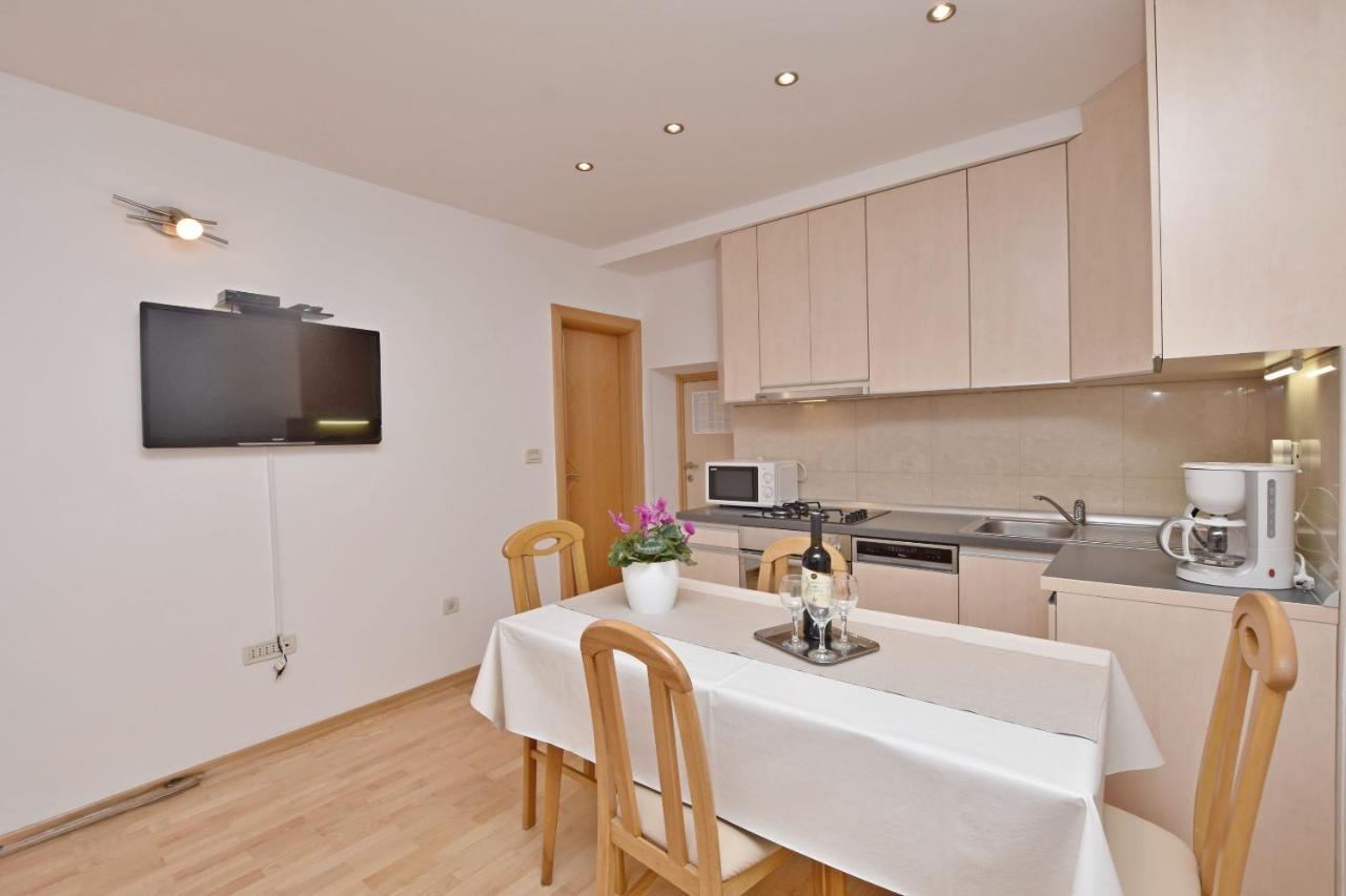Apartment Mate Omiš Zewnętrze zdjęcie